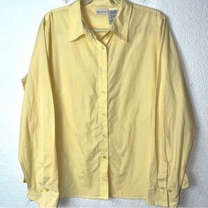 Women’s white stag top size xl